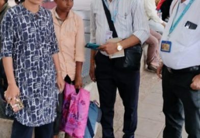 Minor Found on Platform, Alertness Shown by TTE S.K. Sambare